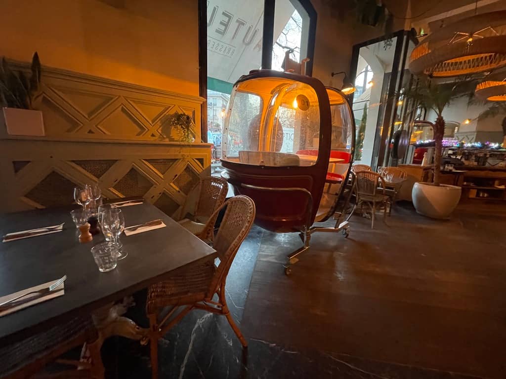 Télécabine Megg Restaurant d'Auteuil — vue latérale de l'installation