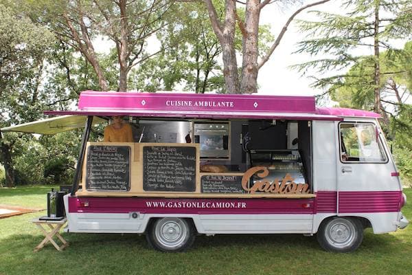 Peugeot J7 – Avignon