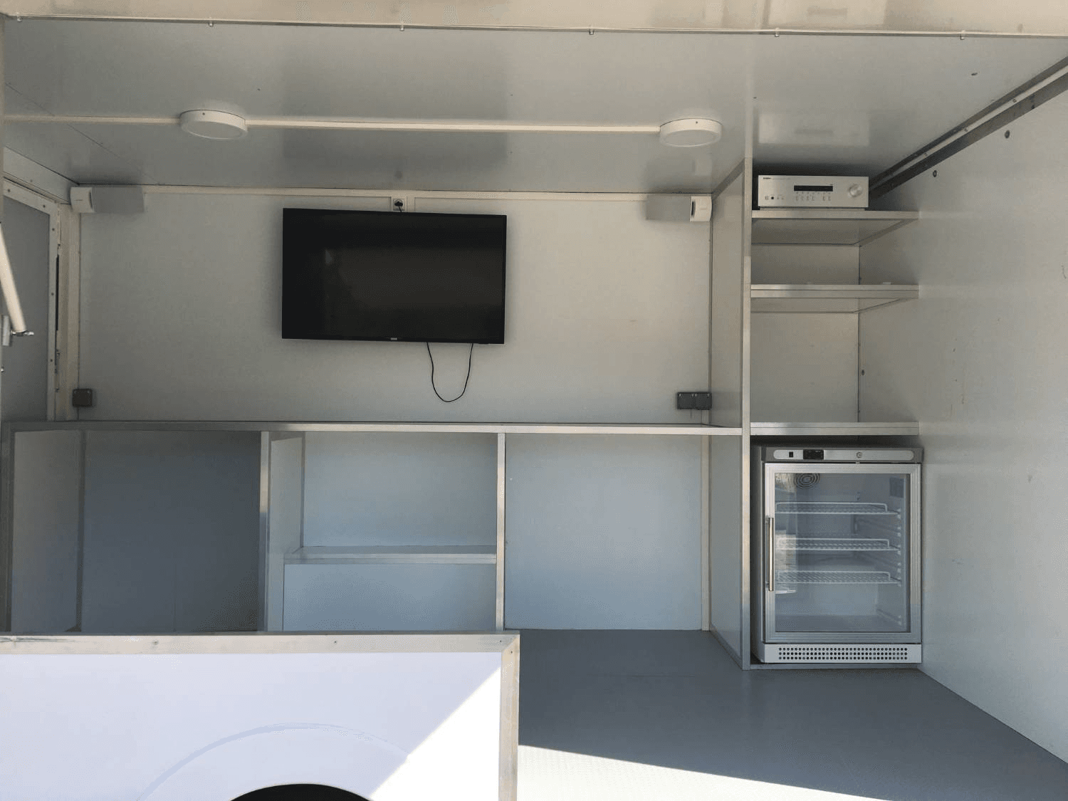 Camion podium — aménagement intérieur