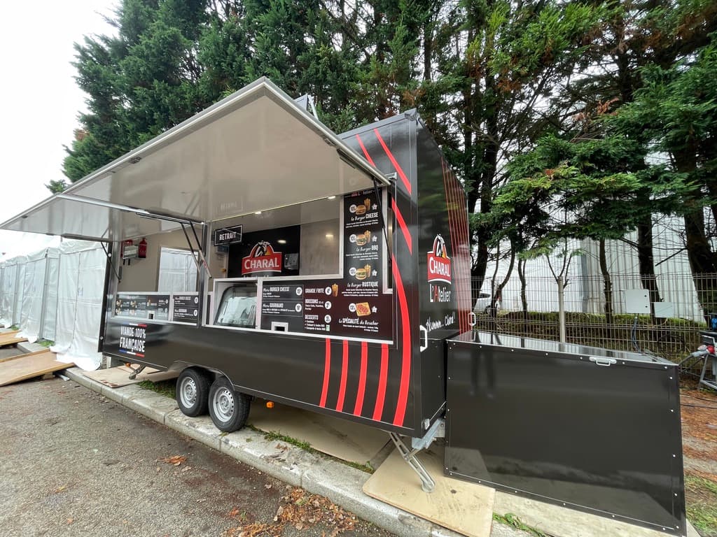 Remorque Charal L'Atelier — Remorque Burger Événementielle