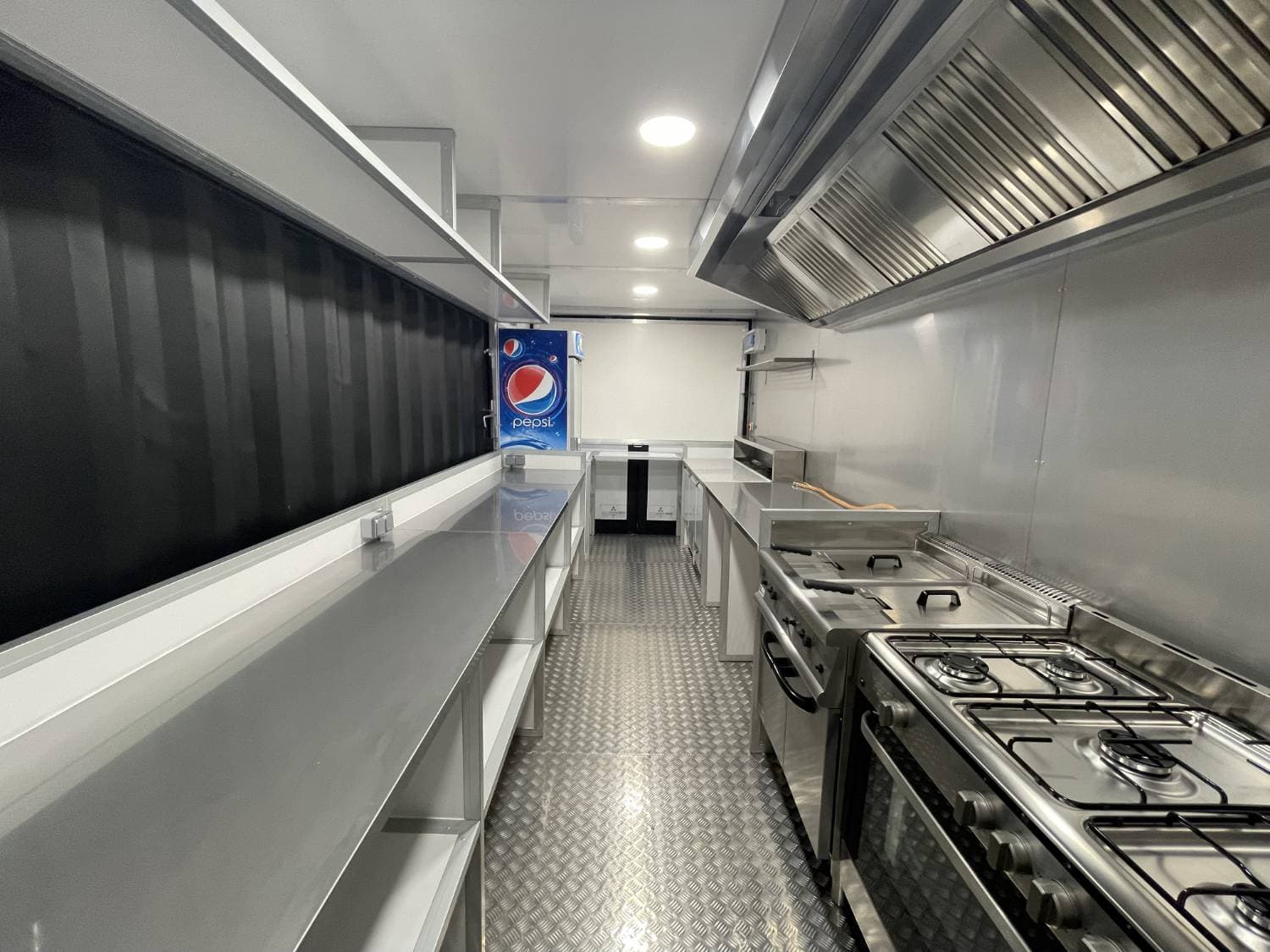 Location de containers aménagés pour événements par Mon Camion Resto