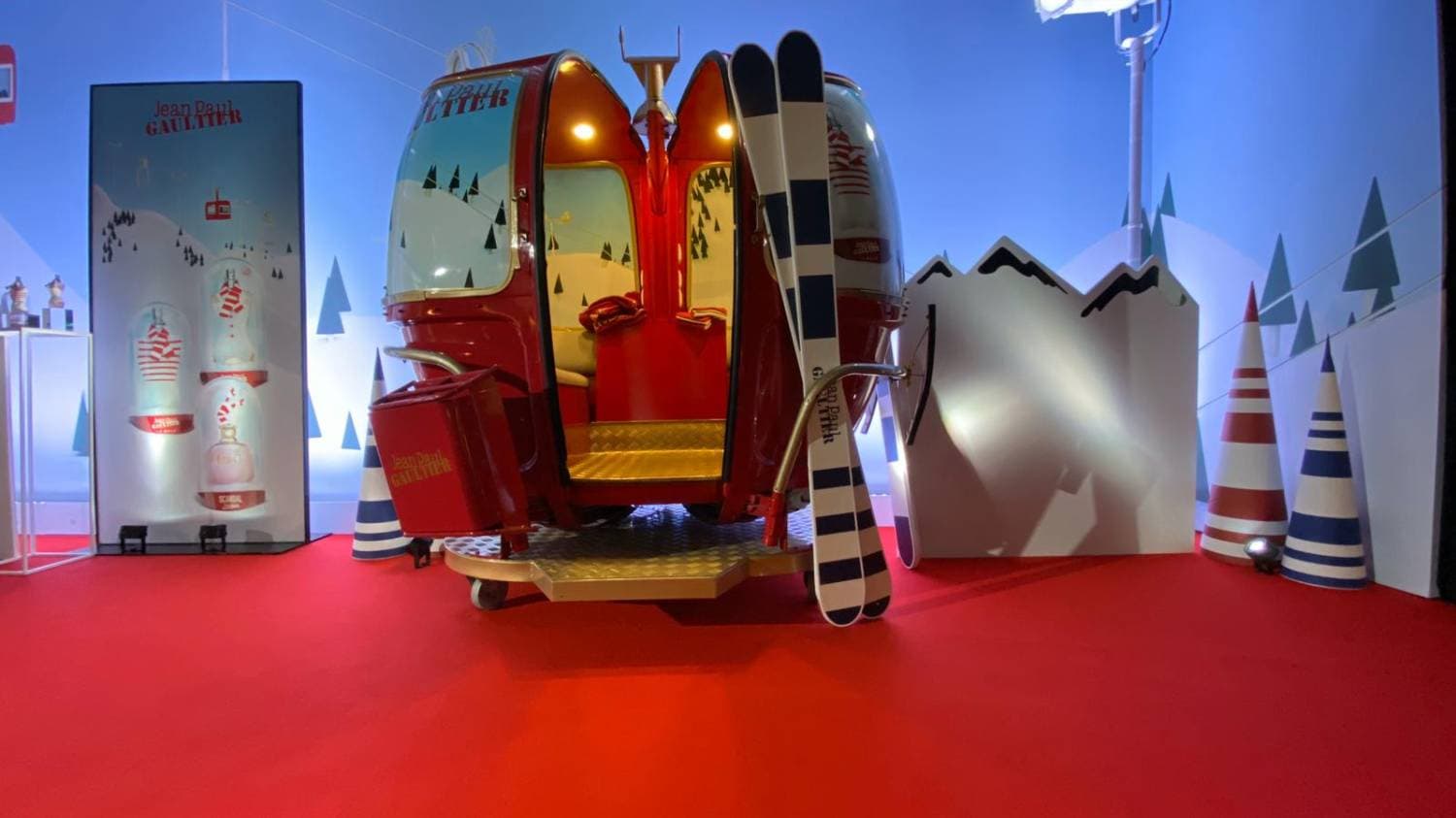 Télécabine MEGG comme élément de décor événementiel