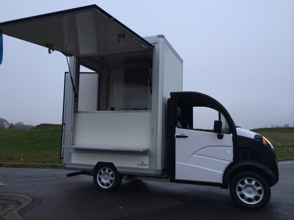 Véhicule atypique aménagé sur mesure