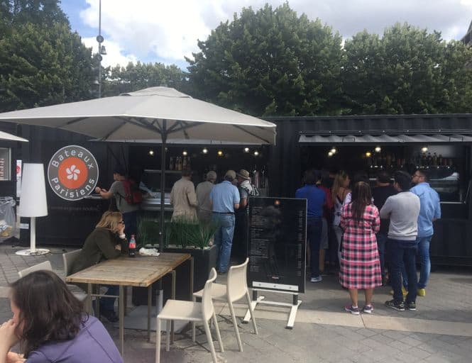 Container modulable événementiel — village de marque avec plusieurs modules assemblés