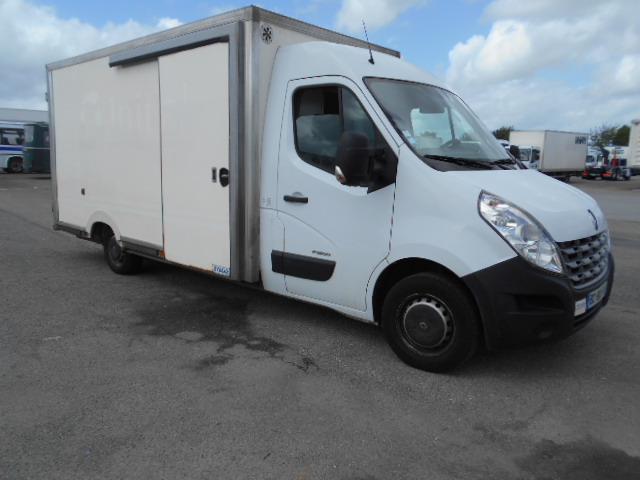 Base Renault Master 4,20 m — véhicule brut avant aménagement