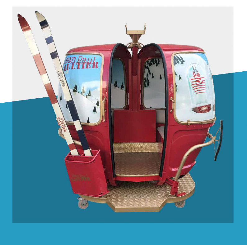 Réalisation MEGG pour Jean Paul Gaultier — covering rouge intégral avec motif montagne