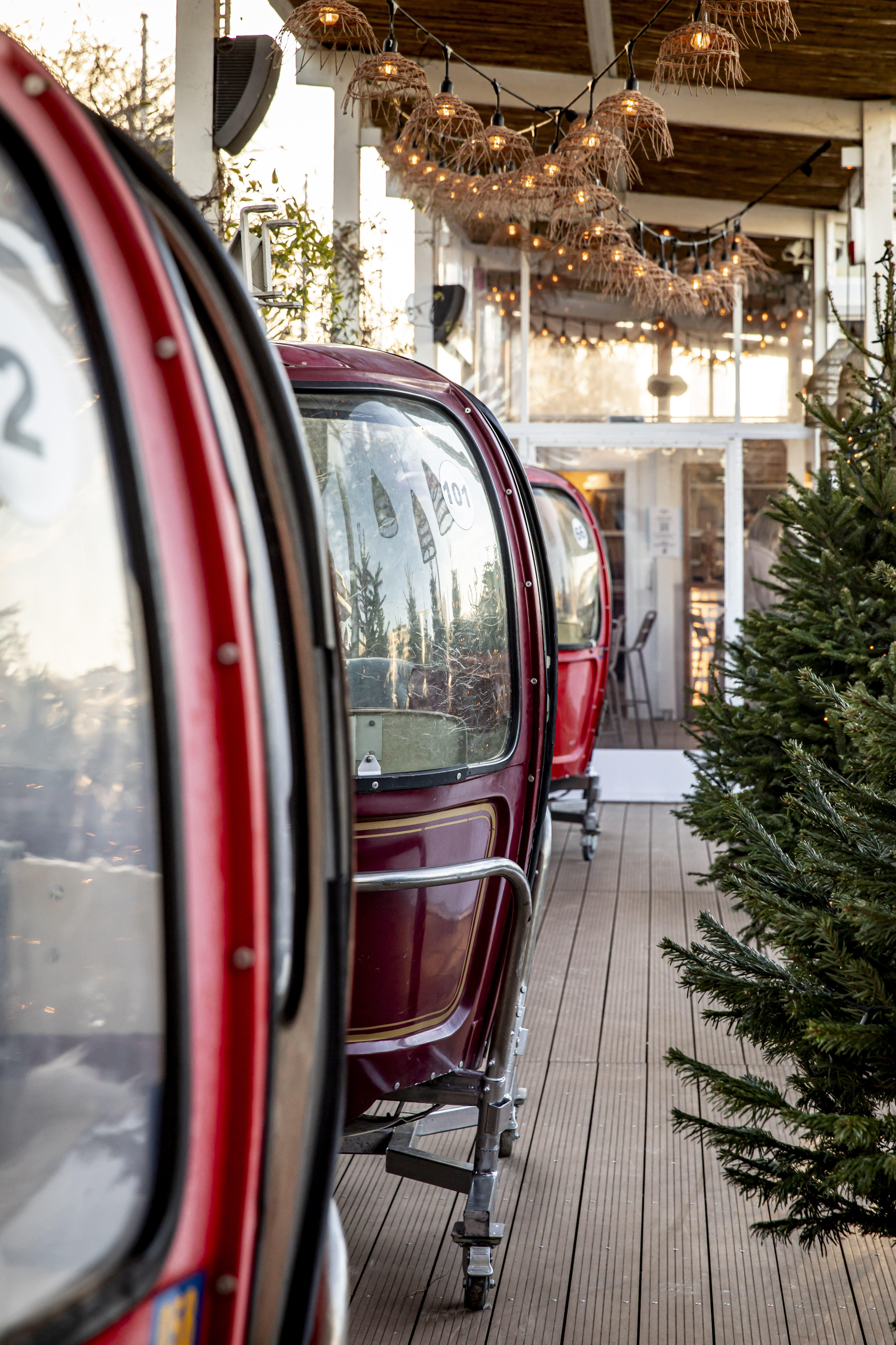 Réalisation MEGG pour Polpo — mini restaurant événementiel avec table intégrée